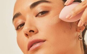 آموزش کرم پودر زدن روی صورت