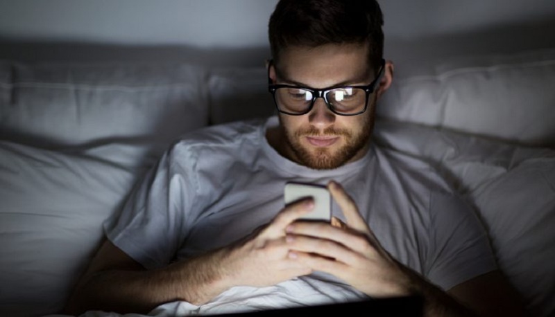 چند نشانه مهم اعتیاد به اینترنت باید بدانید