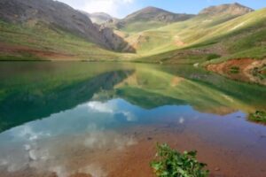 روستای لزور یکی از بزرگترین و زیباترین روستاهای تهران