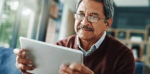 شکاف دیجیتال در سلامت آیا فناوری باعث نابرابری جدیدی می‌شود