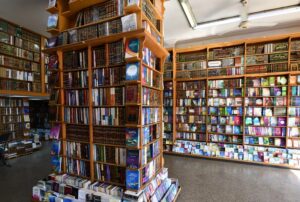 پنج دلیل برای ترک خانه و رفتن به کتابفروشی دست دوم