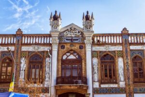 حفظ هویت و خاطرات تهران قدیم با بازسازی بناهای تاریخی خیابان ناصرخسرو